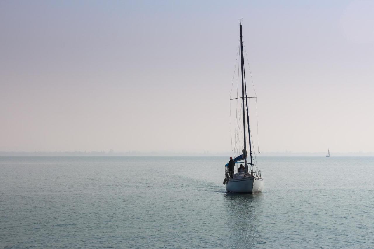 Holiday home Komfort Bursport Bt. Haz Balatonfenyves